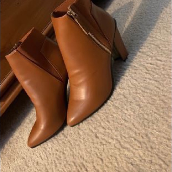 Brown Boots - Picture 4 of 4